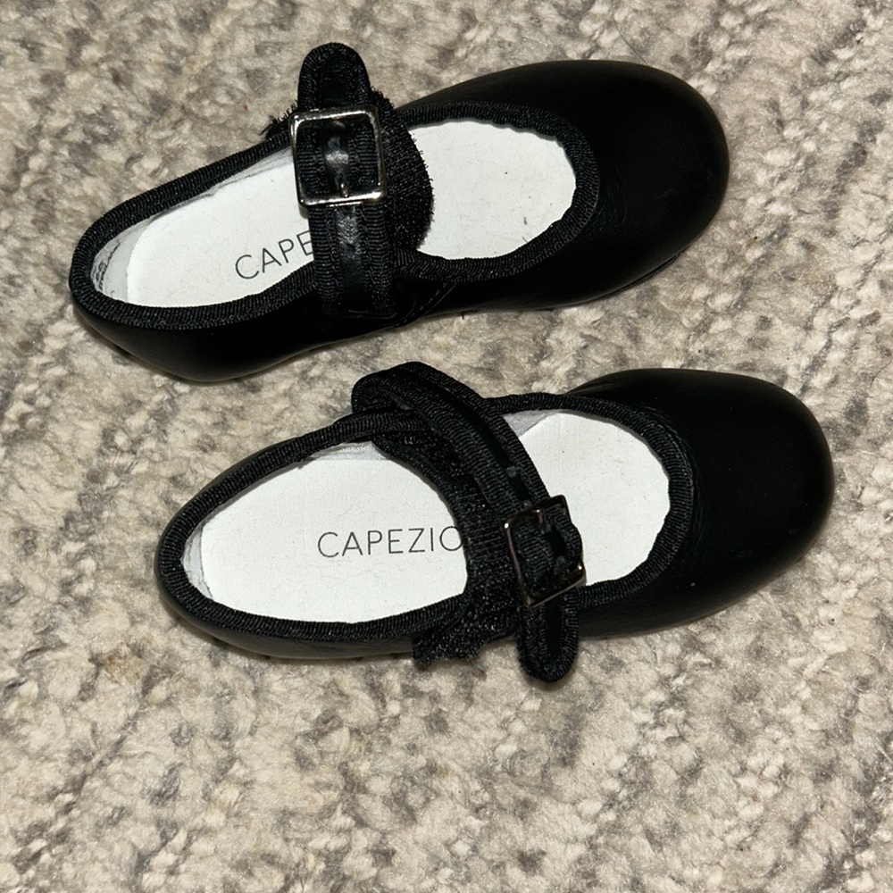 Toddler tap shoes